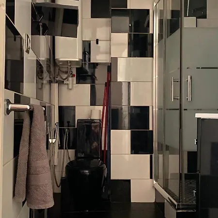 Republique Apartment *